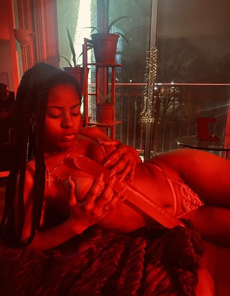 Goddesslolaaxxx