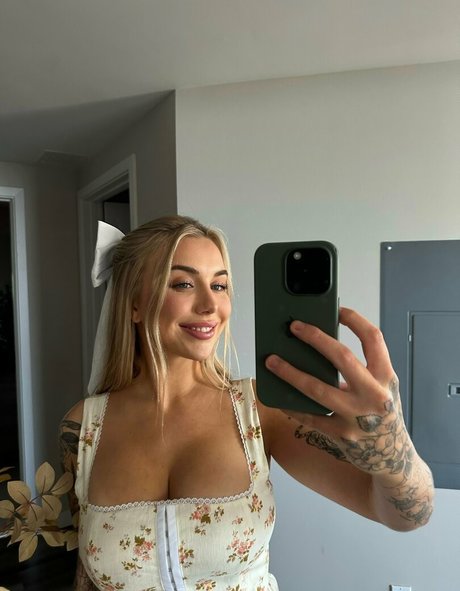 Naken lekkede OnlyFans-bilde av Casey