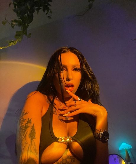 Foto desnuda filtrada de OnlyFans de Sugarttitts