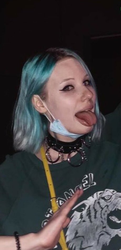 Weronika Truszczynska