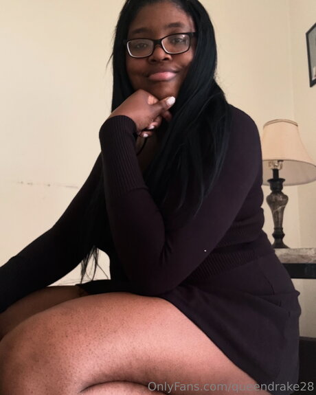 Nahá fotka uniklých OnlyFans od Queendrake28