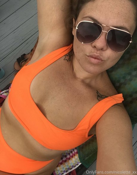 Nicolette_xx
