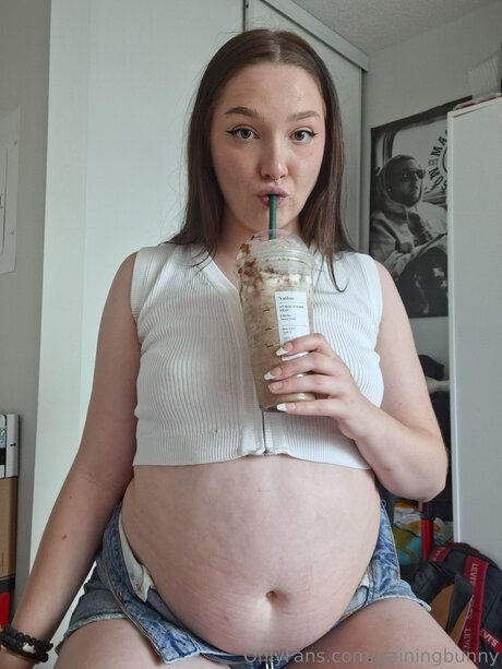 Naakte gelekte OnlyFans-foto van Gainingbunny