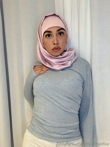 Foto nua vazada do OnlyFans de Riyakhalifaa