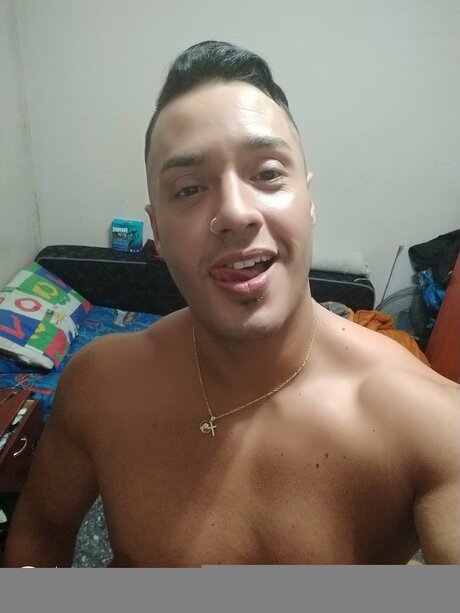 Tavito04 OnlyFansリークヌード写真