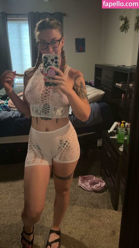 Naakte gelekte OnlyFans-foto van Kaytiebenz
