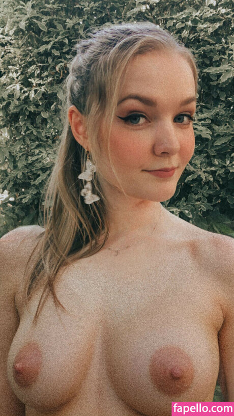 LNL's Social Media Influencer AI Fakes Mega