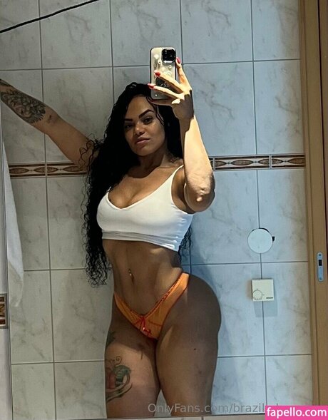 Alaston vuotanut OnlyFans-kuva Brazilianbeautye