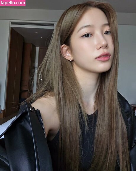 Kazuha Nakamura 中村 一葉