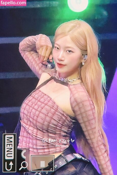 Kazuha Nakamura 中村 一葉