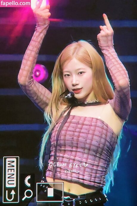 Kazuha Nakamura 中村 一葉