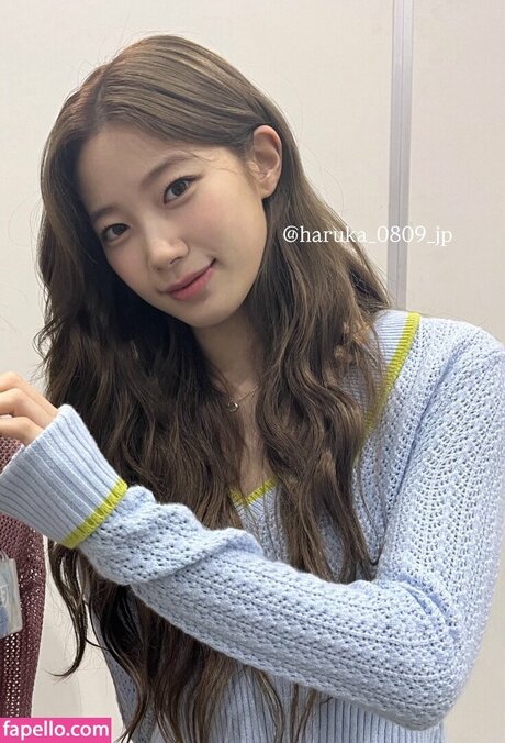 Kazuha Nakamura 中村 一葉