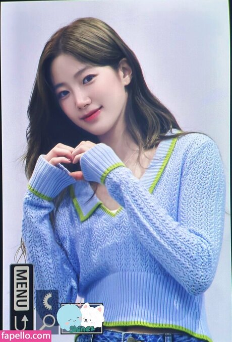 Kazuha Nakamura 中村 一葉