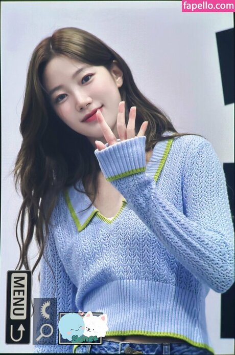 Kazuha Nakamura 中村 一葉