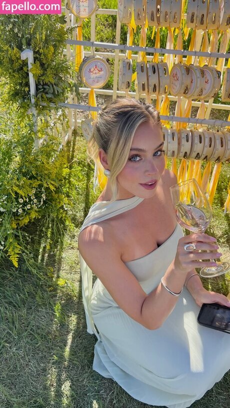 Nøgent lækket OnlyFans-billede af Alexa Blair Robertson