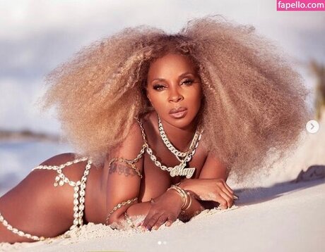 Mary J Blige nude leaked OnlyFans photo