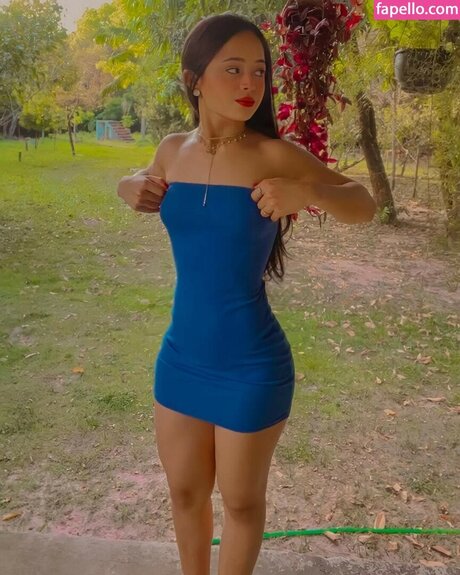 Alaston vuotanut OnlyFans-kuva Maria Rayane
