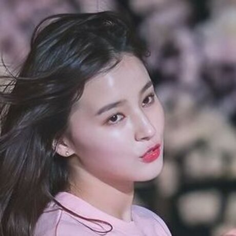Naken läckt OnlyFans-bild av Nancy Momoland