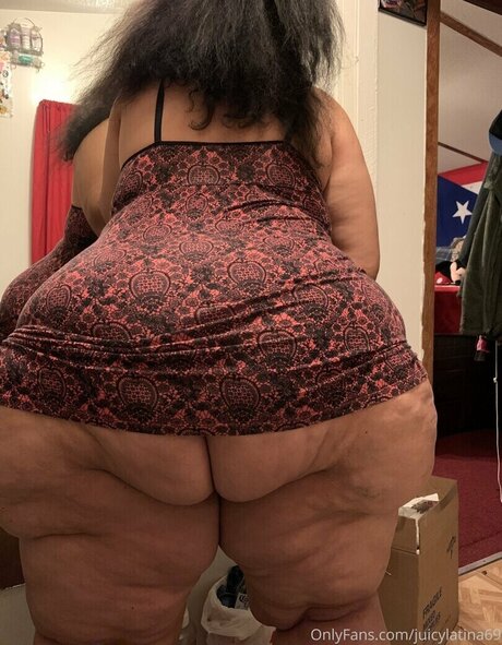 Foto desnuda filtrada de OnlyFans de Juicylatina69