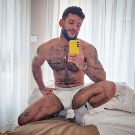 Naken läckt OnlyFans-bild av Frank