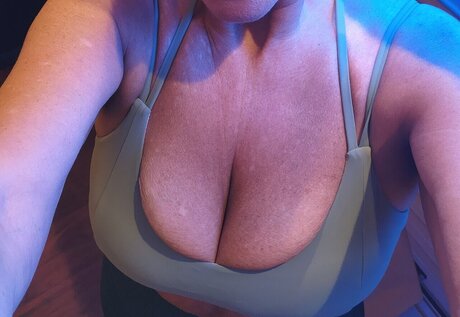 Naken läckt OnlyFans-bild av Destinys34hlife