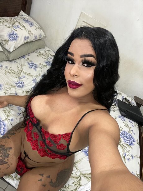 Обнаженная фотография утечки OnlyFans от Hillary Trans