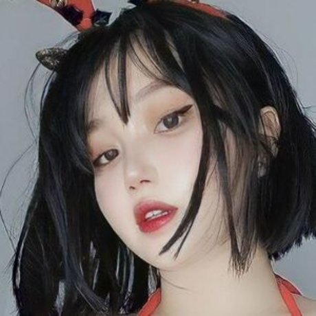 Naken läckt OnlyFans-bild av Mizaki Levi