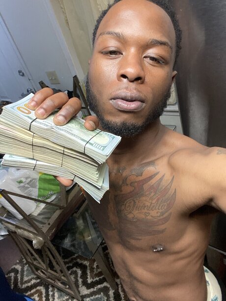 Naken läckt OnlyFans-bild av Deanthony J 
