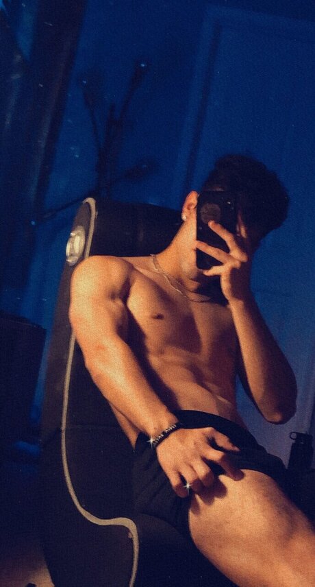  OnlyFans 유출 누드 사진