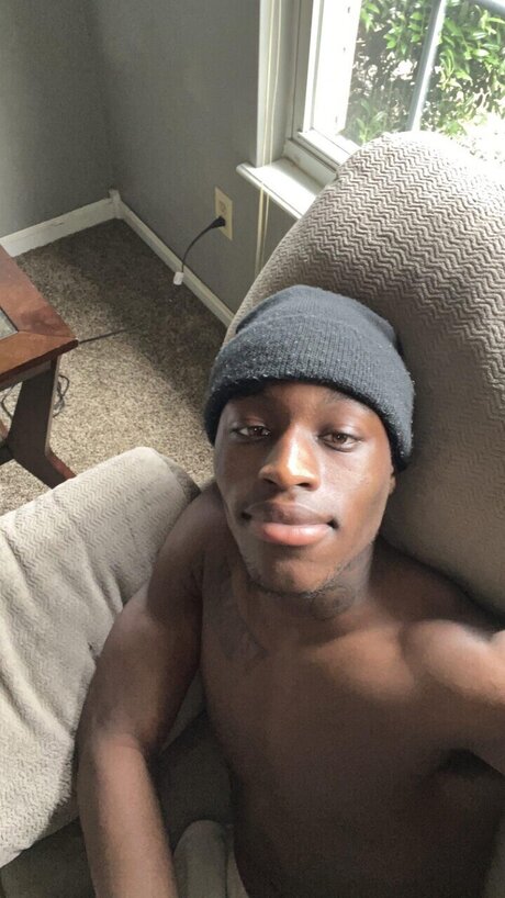Naken läckt OnlyFans-bild av Blackknight