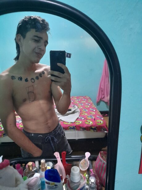 Naken läckt OnlyFans-bild av Pedro Suarez