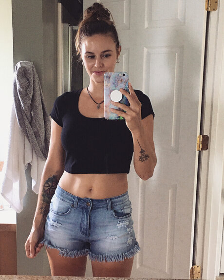 Photo nue de fuite OnlyFans de Laurel
