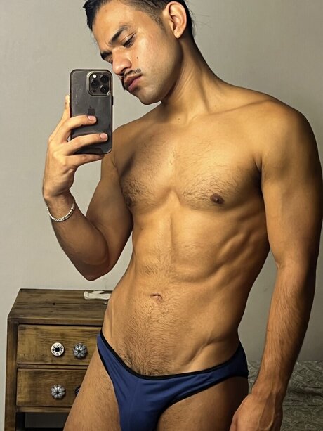 Nahá fotka uniklých OnlyFans od Jose Eduardo