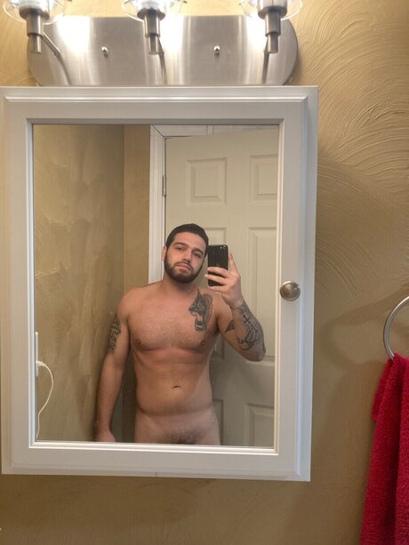 Naken läckt OnlyFans-bild av Dundee