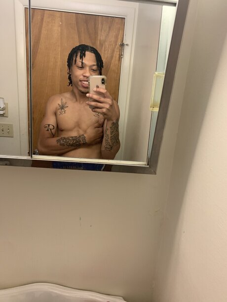 Naken läckt OnlyFans-bild av Javon Robinson