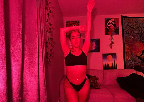 Nahá fotka uniklých OnlyFans od Kilonessa