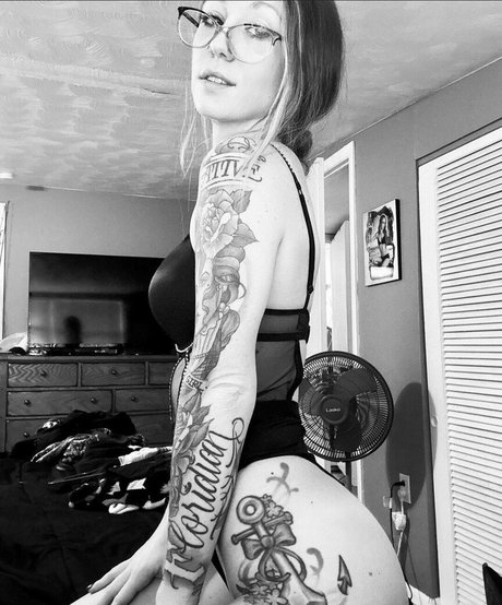 Adriennemariee