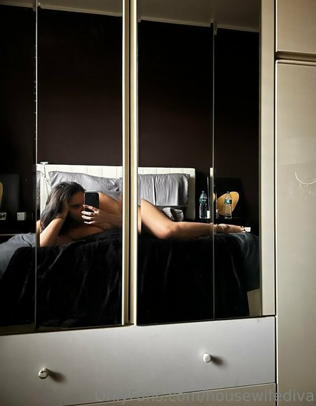 Nøgent lækket OnlyFans-billede af Housewifediva