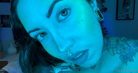 Nahá fotka uniklých OnlyFans od Serenitydesirexo