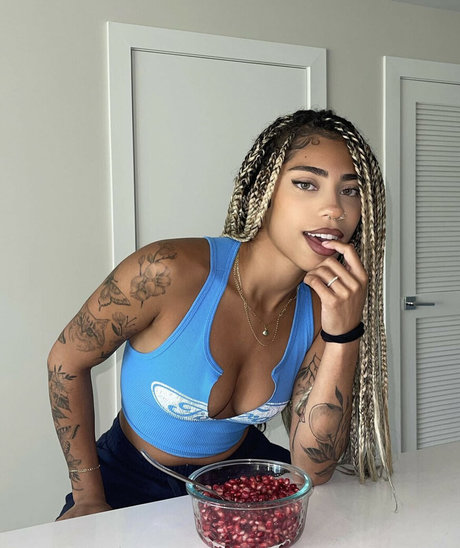 Alaston vuotanut OnlyFans-kuva Thevenusdesire