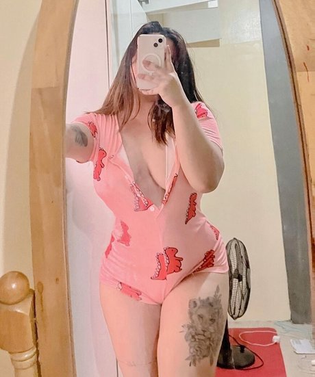 Nagie wyciekłe zdjęcie OnlyFans od Ara Belle