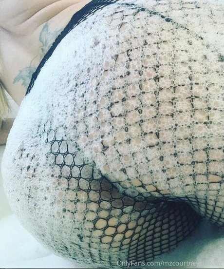 Mzcourtneycummz