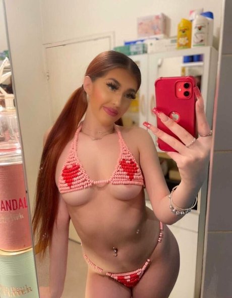 Naken läckt OnlyFans-bild av Melinapolska