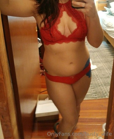 Busty_wife