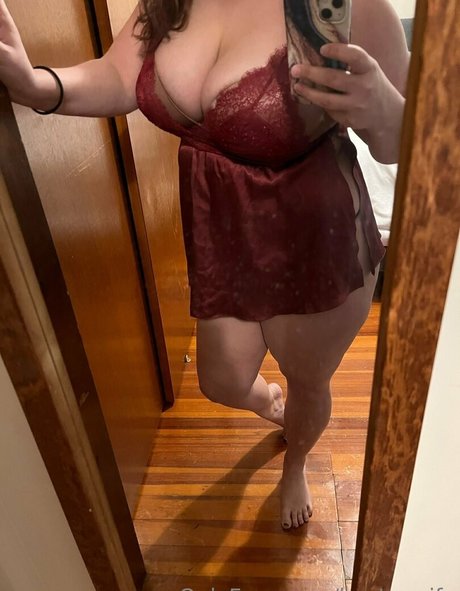 Busty_wife