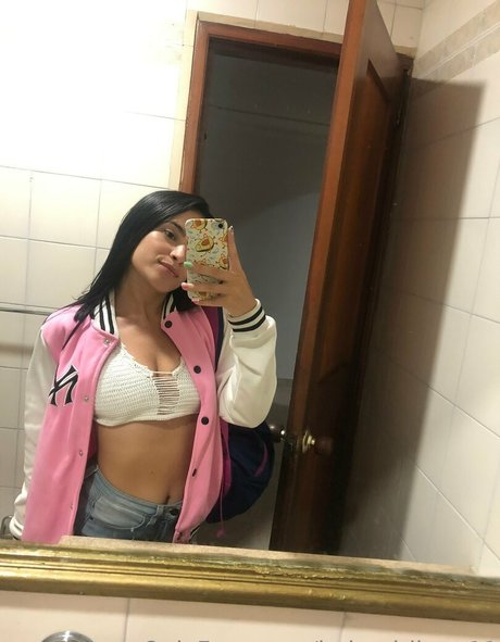 Foto nua vazada do OnlyFans de Babygirlluna12