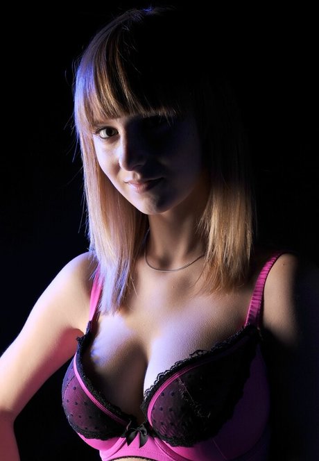 Nahá fotka uniklých OnlyFans od Modelkartei