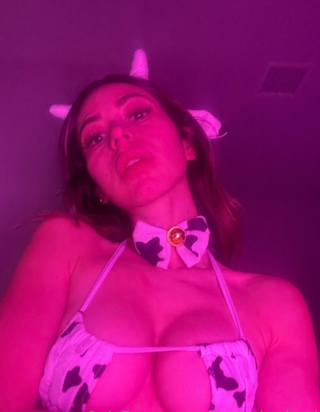 Обнаженная фотография утечки OnlyFans от Athena Cloud