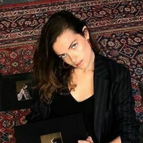 Elektra & Miranda Kilbey