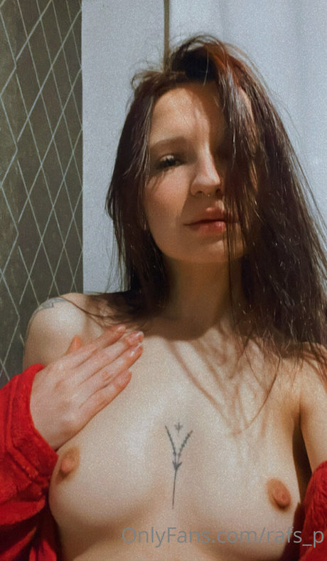Naken läckt OnlyFans-bild av Rafaela Potulski